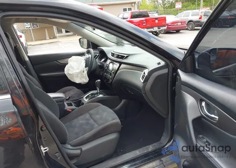 2015 Nissan Rogue S z USA, uszkodzony, nr VIN KNMAT2MV0FP522186